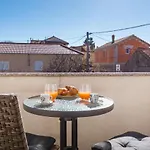 Lägenhet Karla Zadar