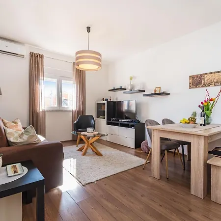 Apartment Karla Zadar