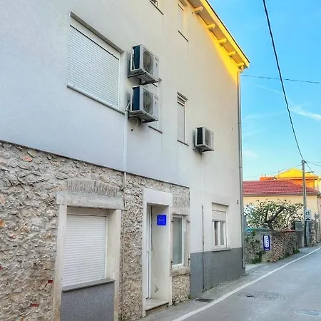 Karla Apartment